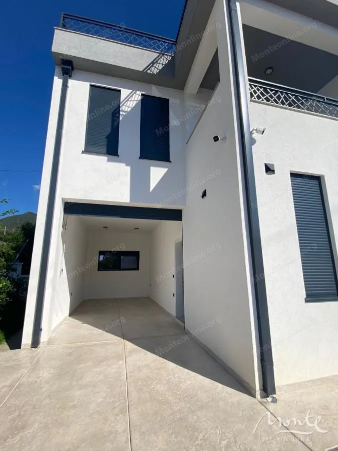 Sale, house, 385m², Bjeliši, Bar