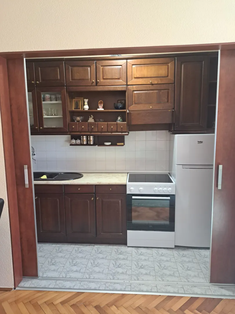 Rent, two bedroom apartment, 68m², Cetinje, Crna Gora