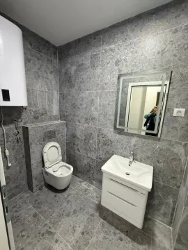 Sale, one bedroom apartment, 37m², Bečići, Budva - image 9