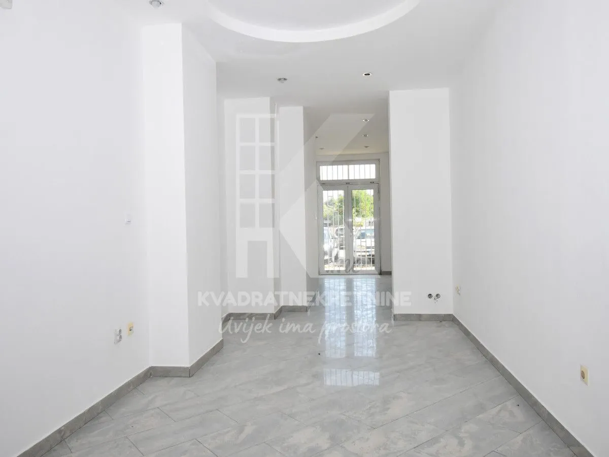 Rent, office space, 80m², Stari Aerodrom, Podgorica