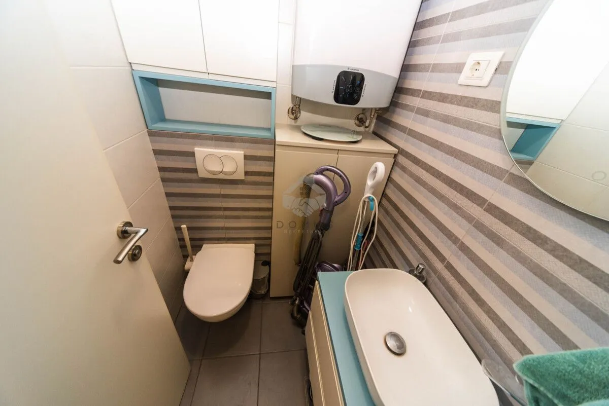Sale, two bedroom apartment, 63m², City Kej, Podgorica