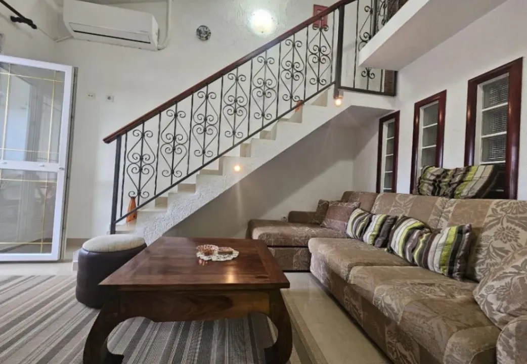 Prodaja, jednosoban stan, 44m², Centar, Bar