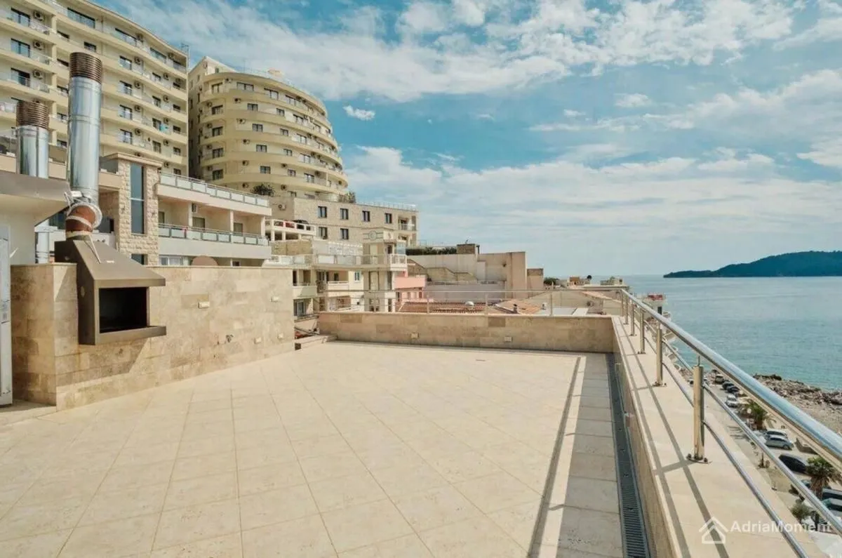 Prodaja, četvorosoban stan, 350m², Rafailovići, Budva