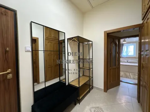 Rent, three bedroom apartment, 114m², Momišići, Podgorica - image 10