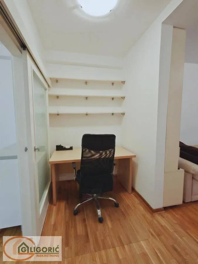 Rent, three bedroom apartment, 85m², Zvezdara Sve Podlokacije, Beograd