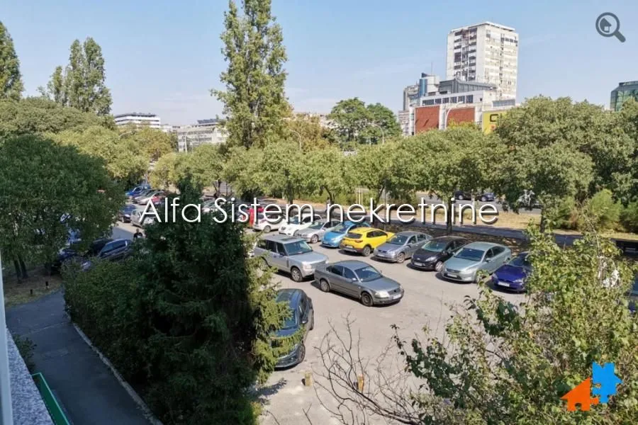 Izdavanje, dvosoban stan, 60m², Stari Merkator, Novi Beograd Sve Podlokacije
