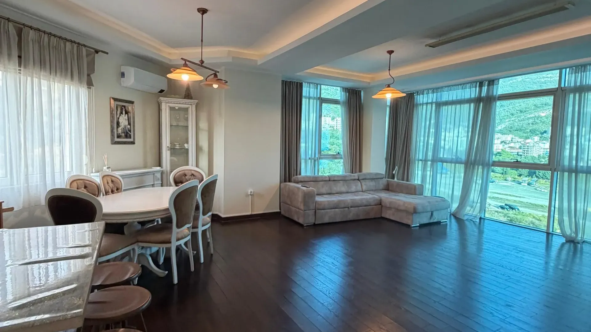 Sale, two bedroom apartment, 89m², Bečići, Budva