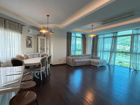 Sale, two bedroom apartment, 89m², Bečići, Budva - image 1