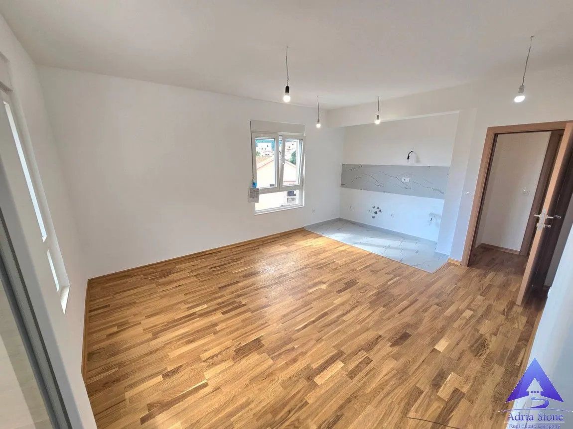 Sale, one bedroom apartment, 43m², Podkošljun, Budva