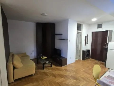 Rent, one bedroom apartment, 35m², Socijalno, Novi Sad Sve Podlokacije - image 4