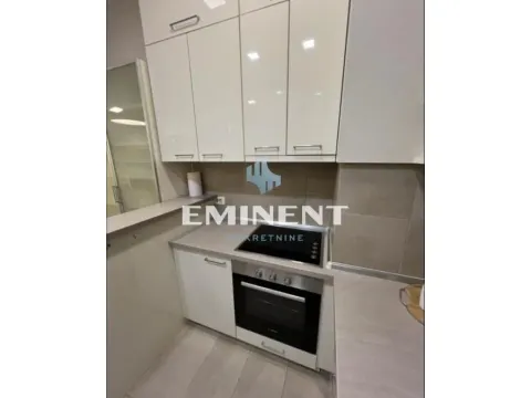 Izdavanje, trosoban stan, 86m², Tašmajdan, Palilula Sve Podlokacije - image 5