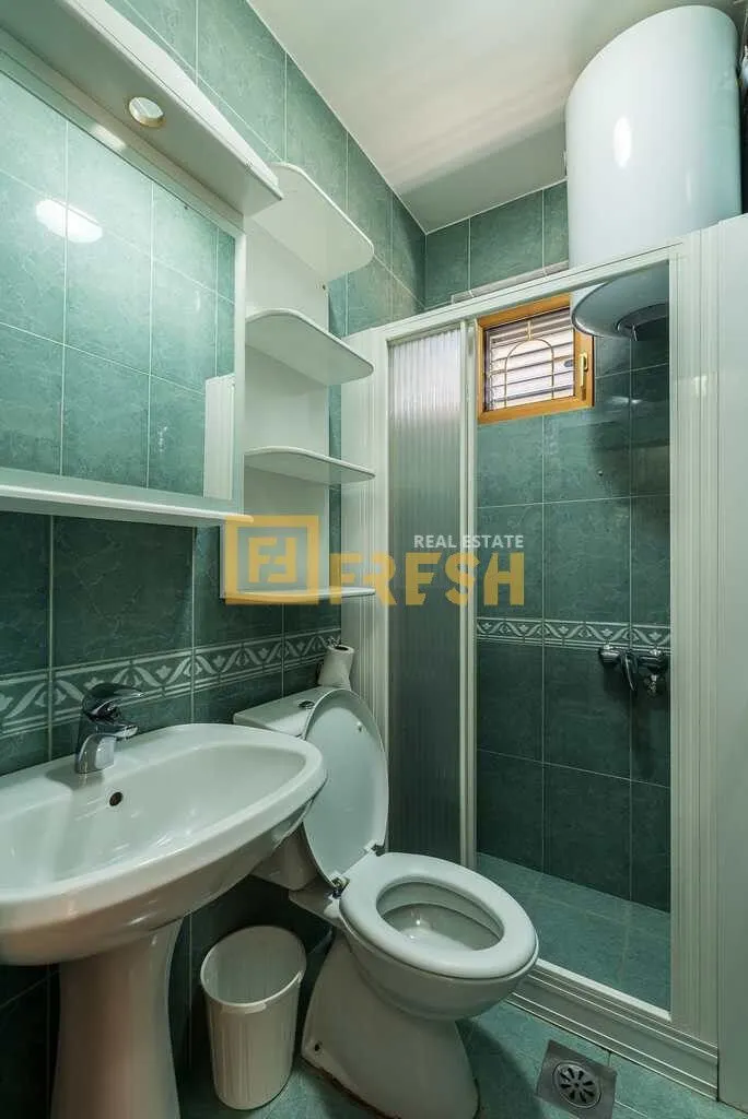 Rent, house, 370m², Zabjelo, Podgorica