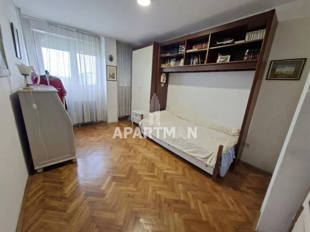 Prodaja, trosoban stan, 69m², Stari Merkator, Novi Beograd Sve Podlokacije
