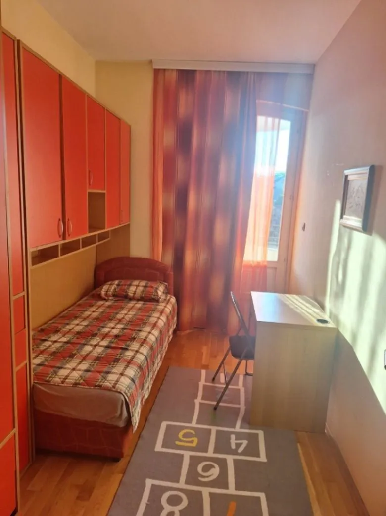 Rent, two bedroom apartment, 120m², Tološi, Podgorica