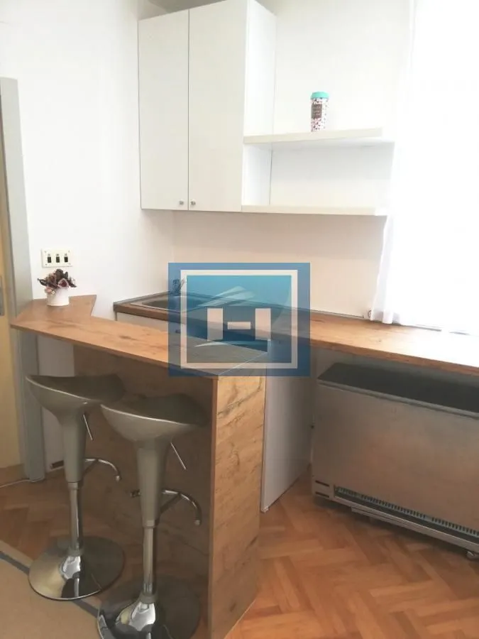 Rent, studio apartment, 25m², Centar, Ćuprija
