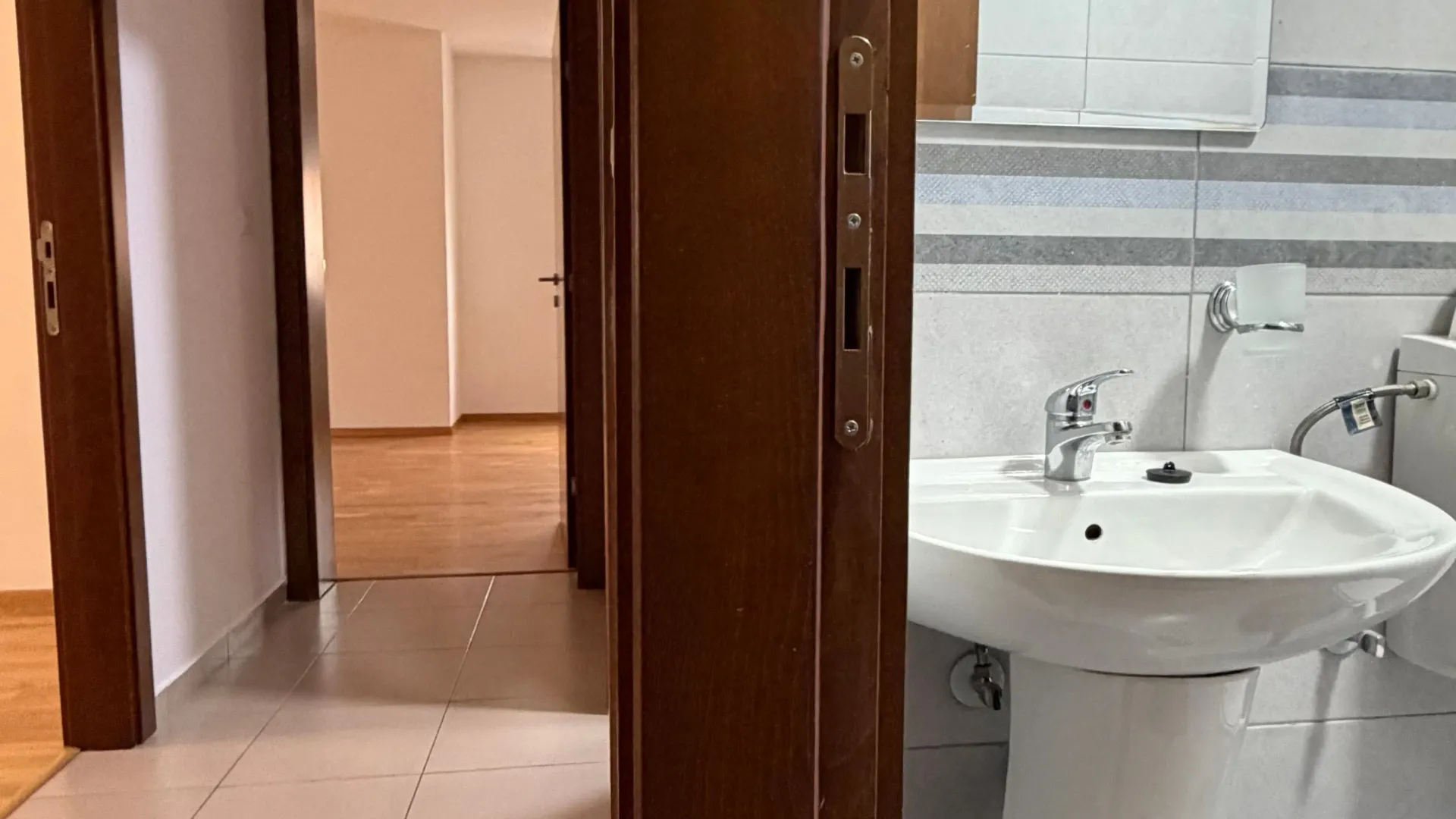Prodaja, dvosoban stan, 73m², Tuški Put, Podgorica