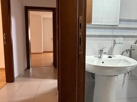 Prodaja, dvosoban stan, 73m², Tuški Put, Podgorica - image 10