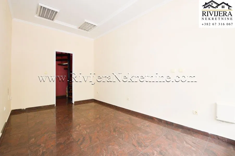 Sale, office space, 41m², Savina, Herceg Novi
