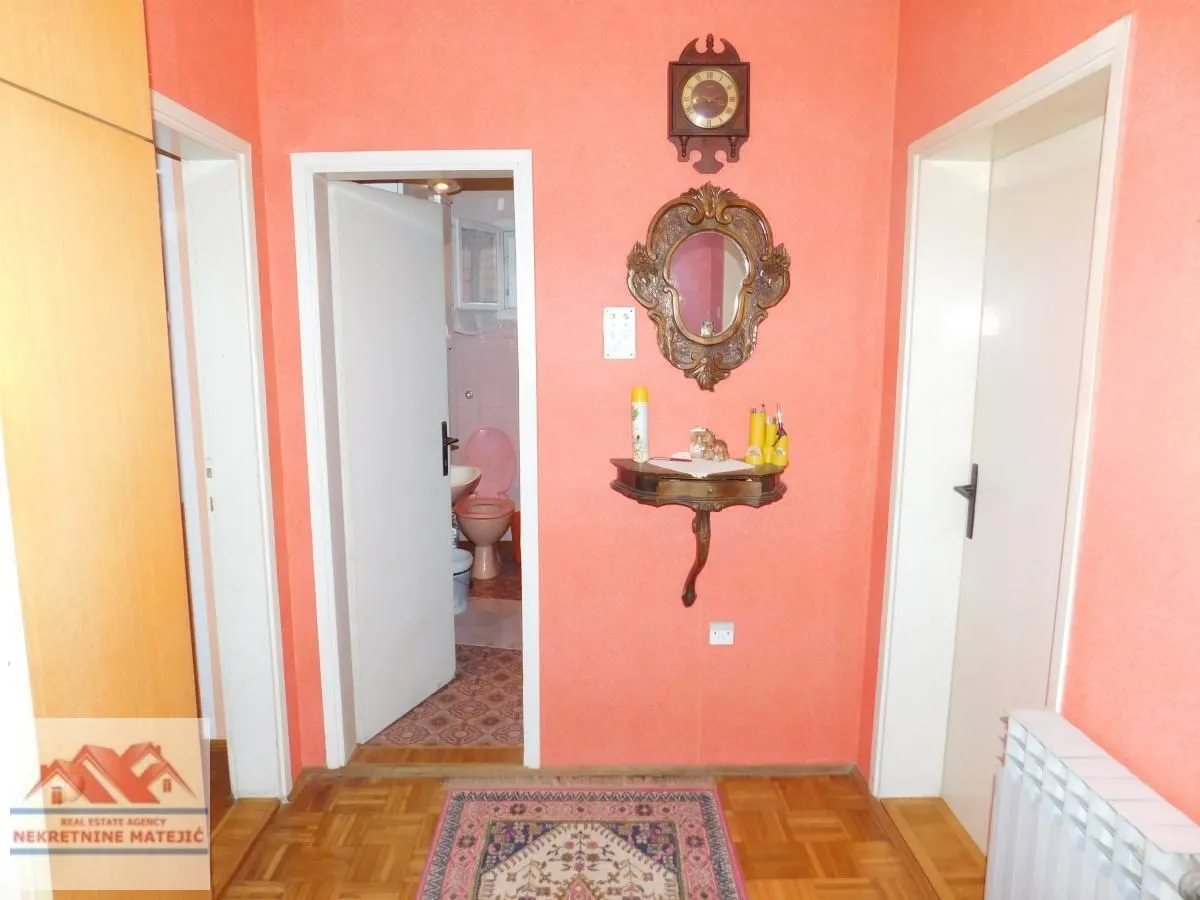 Prodaja, kuća, 200m², Stanovo, Kragujevac