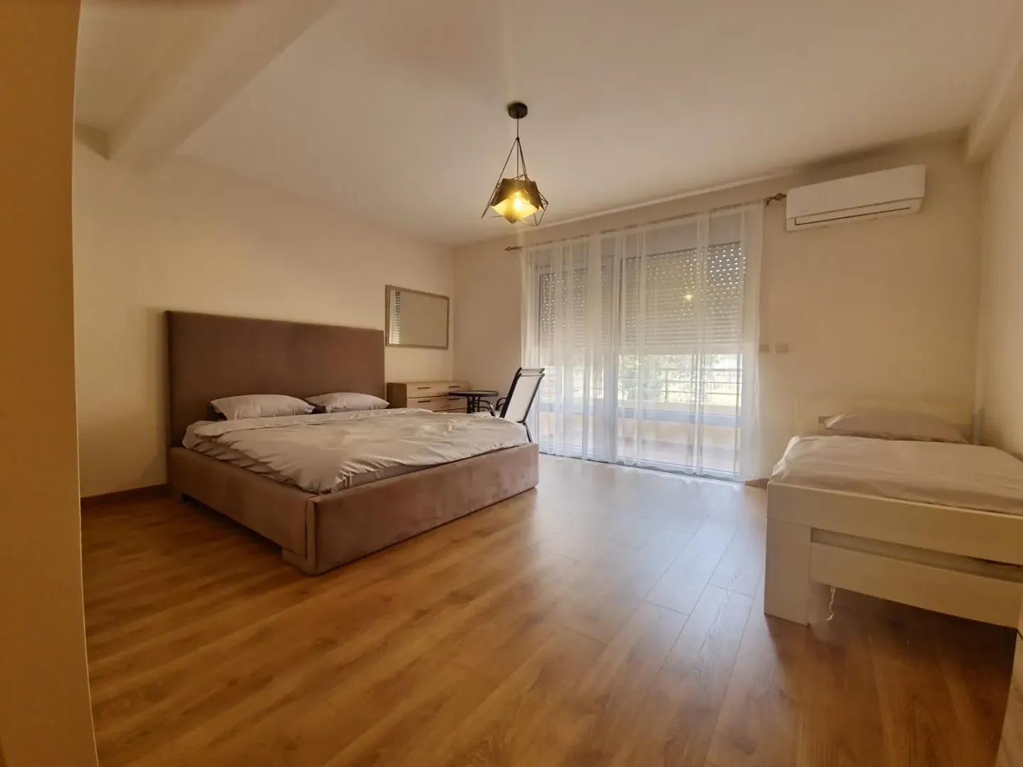 Rent, two bedroom apartment, 110m², Bečići, Budva