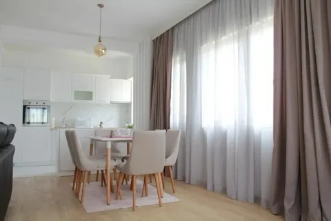 Izdavanje, trosoban stan, 120m², Centar, Budva - image 5