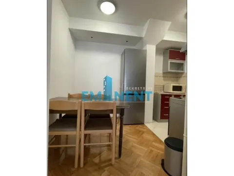 Izdavanje, trosoban stan, 64m², Tašmajdan, Palilula Sve Podlokacije - image 6