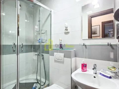 Rent, two bedroom apartment, 75m², City Kvart, Podgorica - image 14