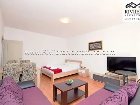 Prodaja, kuća, 201m², Centar, Herceg Novi - image 16