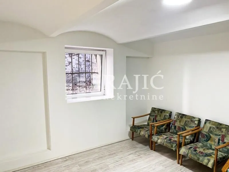Rent, office space, 65m², Savski Venac, Beograd