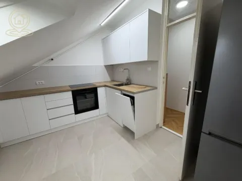 Izdavanje, trosoban stan, 85m², Sajmište, Novi Sad - image 5