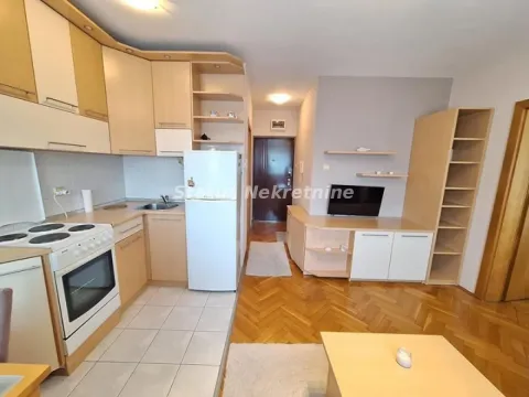 Izdavanje, jednosoban stan, 30m², Grbavica, Novi Sad Sve Podlokacije - image 5