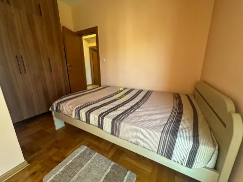 Rent, one bedroom apartment, 35m², Nova Dalmatinska, Podgorica - image 12