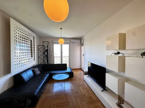 Izdavanje, dvosoban stan, 70m², Zabjelo, Podgorica - image 2