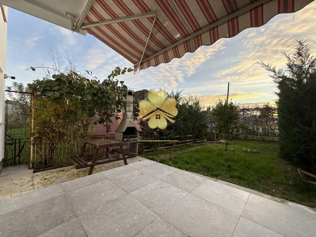 Izdavanje, kuća, 150m², Masline, Podgorica