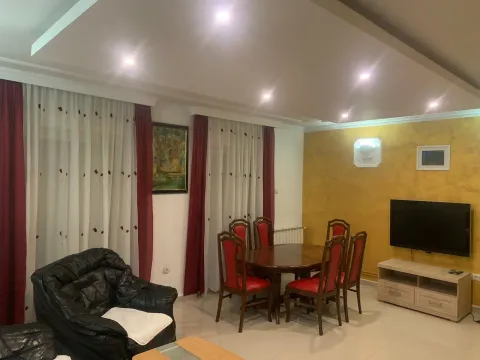 Izdavanje, trosoban stan, 95m², Tološi, Podgorica - image 3