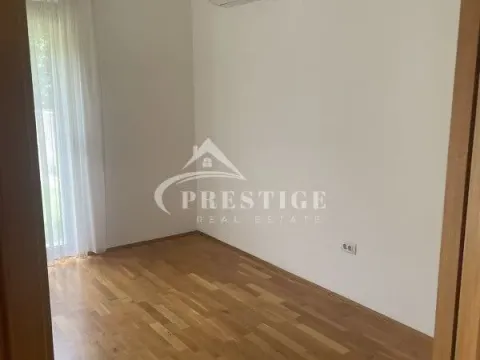 Izdavanje, trosoban stan, 110m², Gorica C, Podgorica - image 8