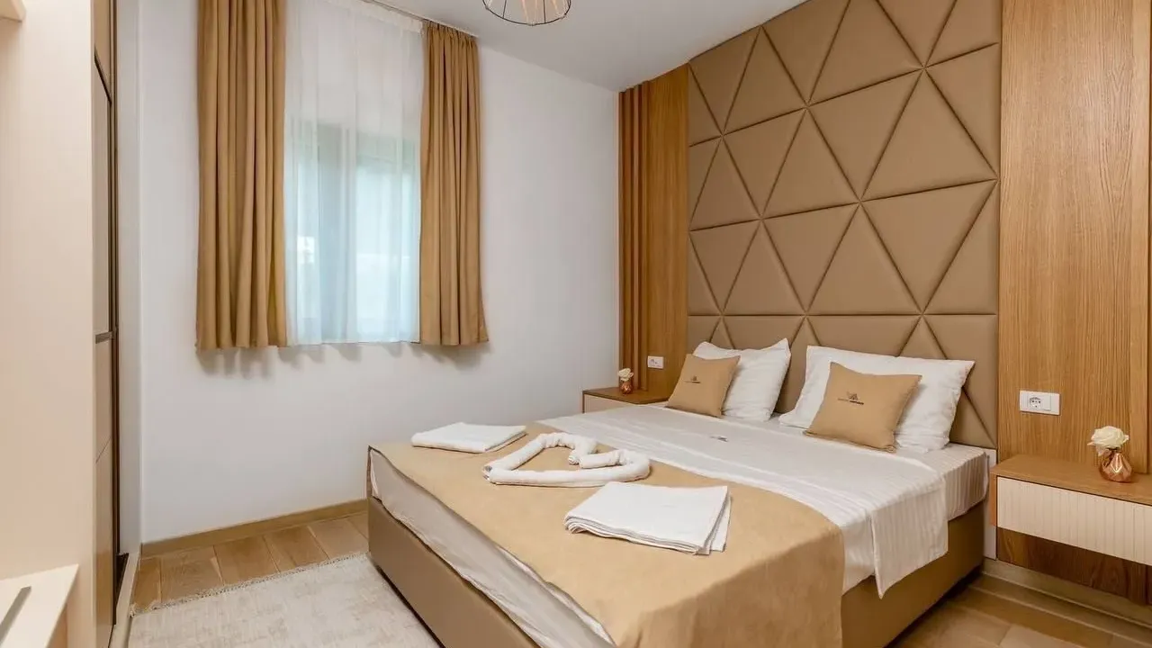 Rent, three bedroom apartment, 110m², Pržno, Budva