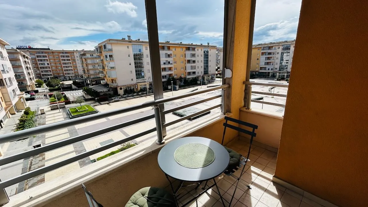 Izdavanje, jednosoban stan, 54m², City Kvart, Podgorica
