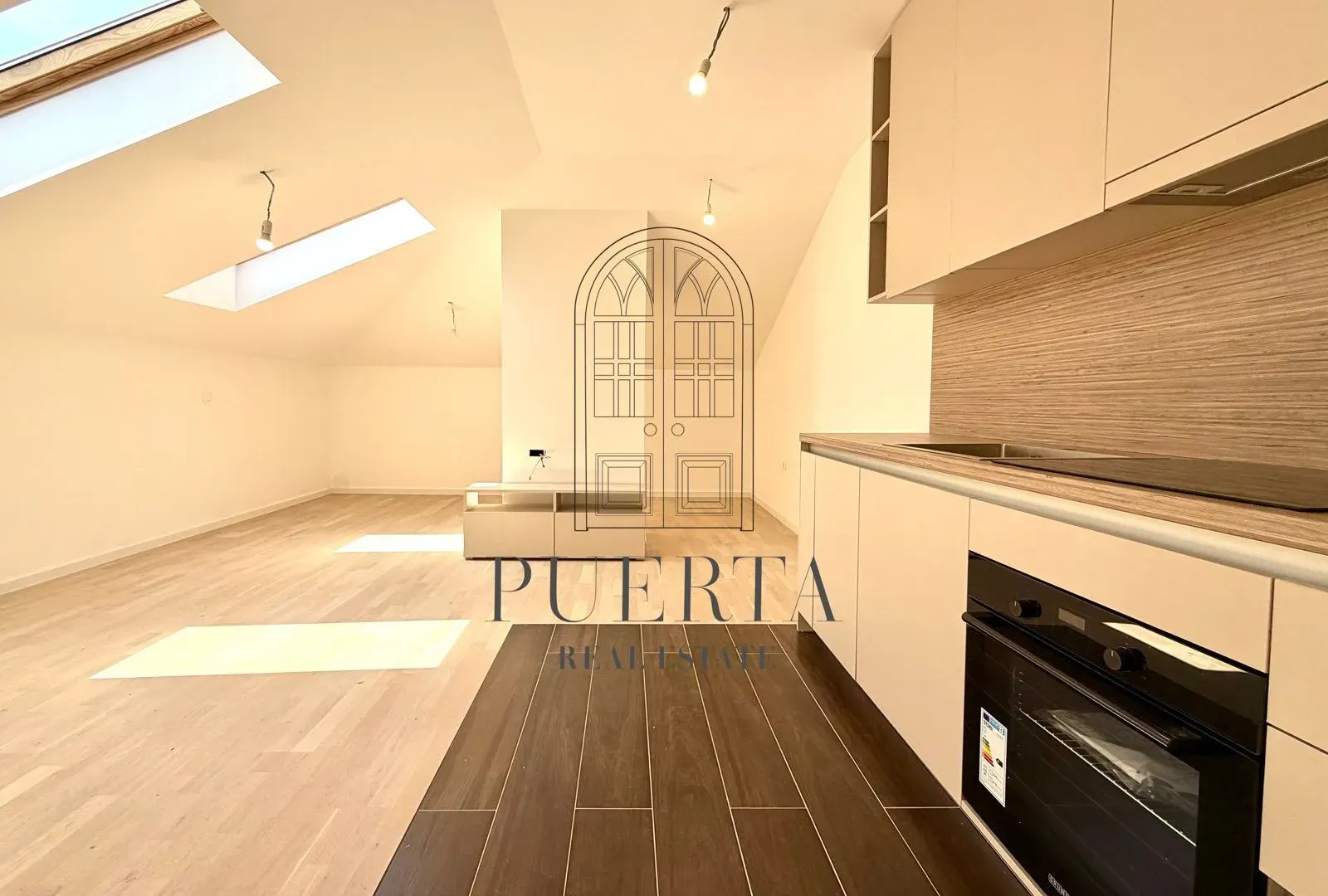 Prodaja, jednosoban stan, 52m², Tološi, Podgorica