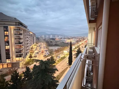 Izdavanje, jednosoban stan, 47m², Central Point, Podgorica - image 4