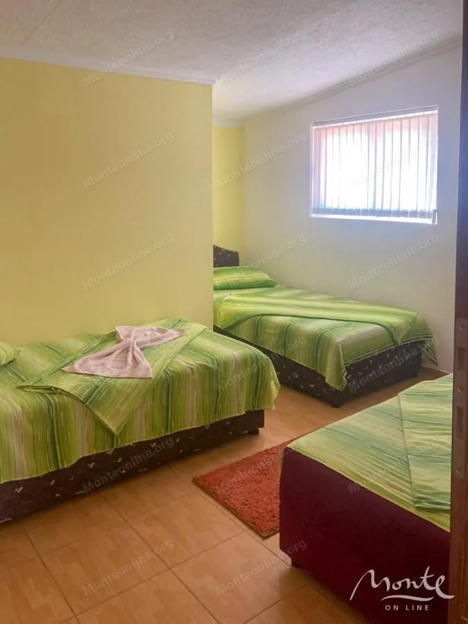 Sale, office space, 1800m², Utjeha, Bar