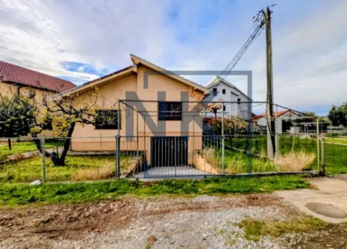 Prodaja, kuća, 75m², Zlatica, Podgorica