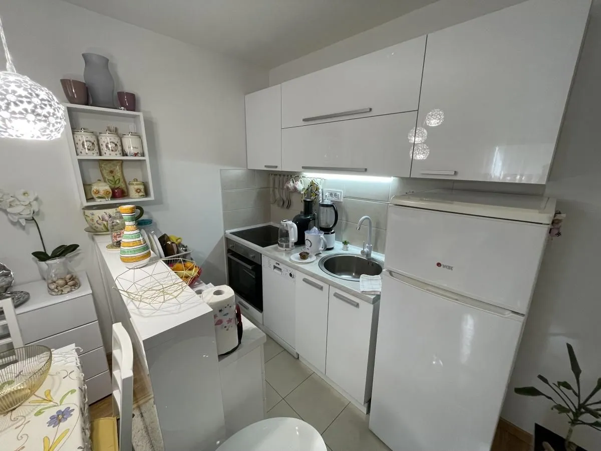 Prodaja, jednosoban stan, 39m², Salajka, Novi Sad Sve Podlokacije