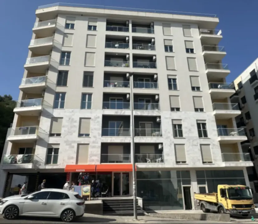 Sale, one bedroom apartment, 45m², Bečići, Budva