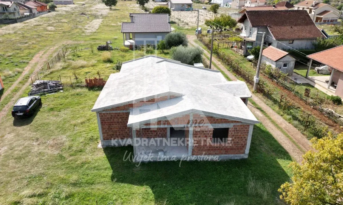 Prodaja, kuća, 150m², Rogami, Podgorica