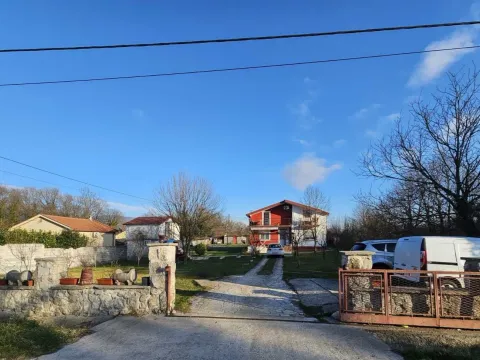 Prodaja, kuća, 170m², Kosić, Danilovgrad - image 4