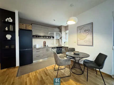 Rent, one bedroom apartment, 55m², City Kvart, Podgorica - image 4