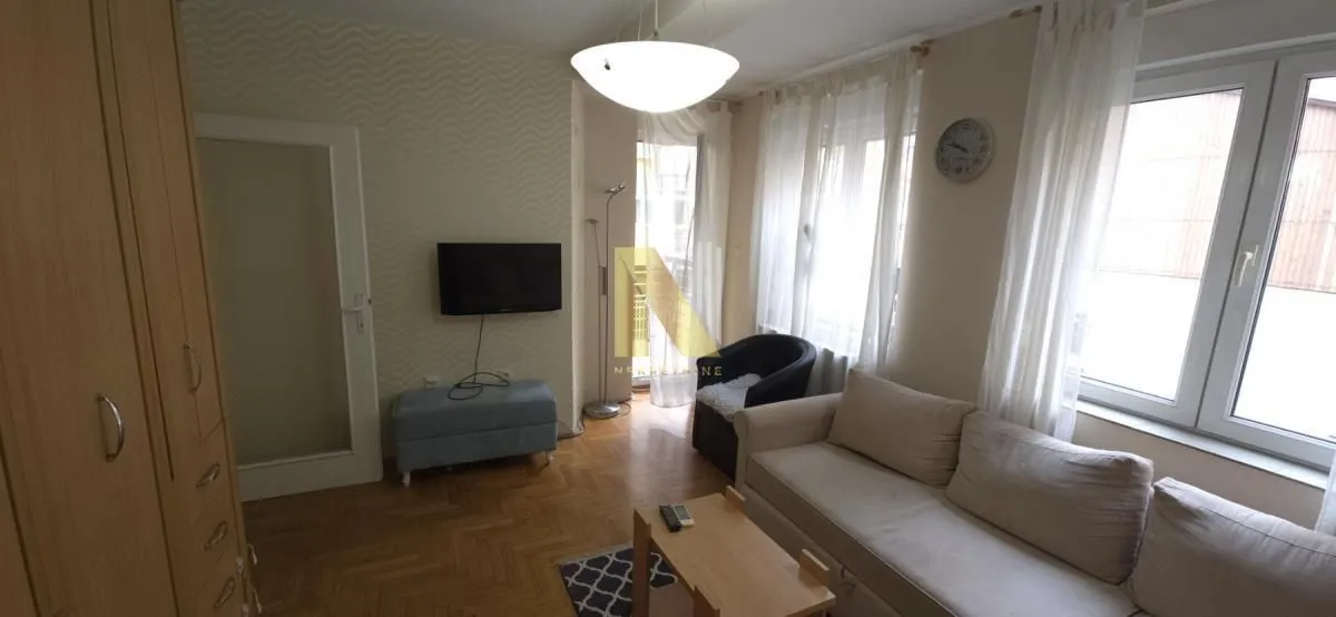 Izdavanje, jednosoban stan, 36m², Centar, Novi Sad
