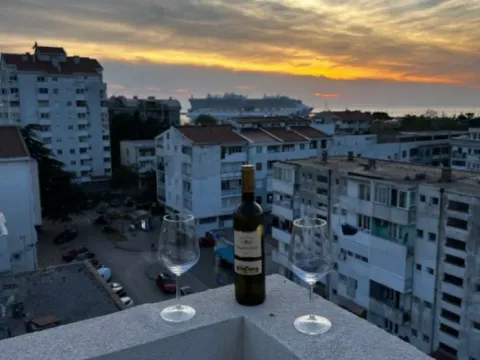 Daily-rent, one bedroom apartment, 65m², Centar, Bar - image 6