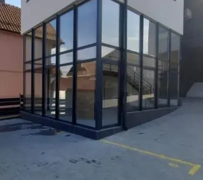 Rent, office space, 55m², Vašarište, Kragujevac - image 4